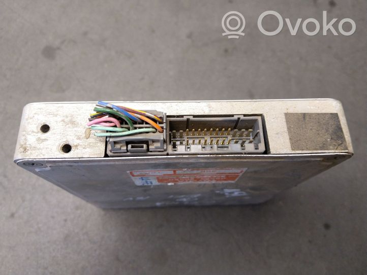 Toyota Avensis T250 Sterownik / Moduł ECU 8966120580