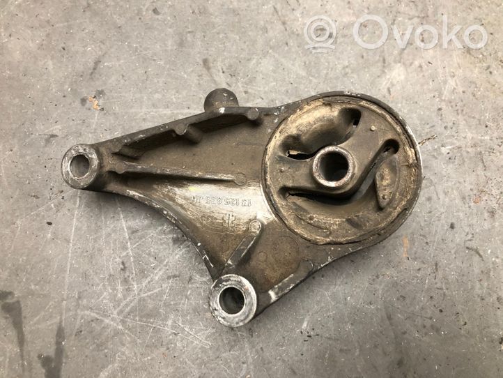 Opel Astra H Supporto di montaggio del motore 13125635JH