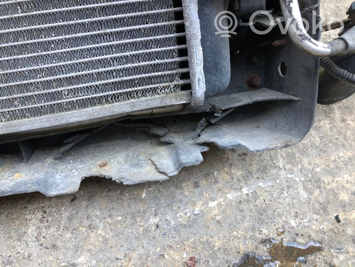 Audi TT Mk1 Radiatoru panelis (televizors) 8N0805594A