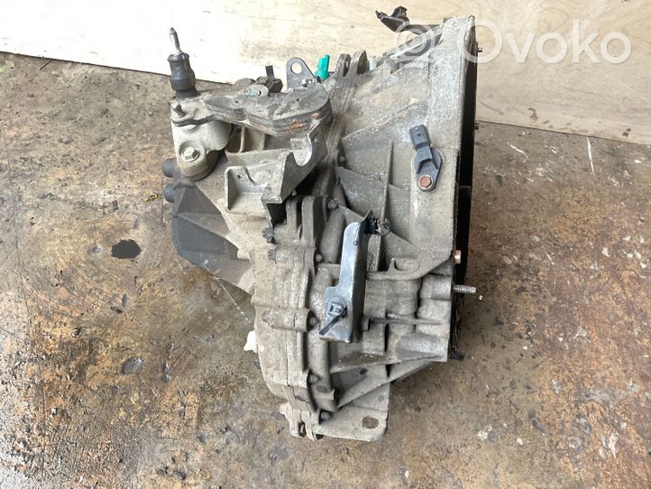 Nissan Qashqai Boîte de vitesses manuelle à 6 vitesses 8201010268