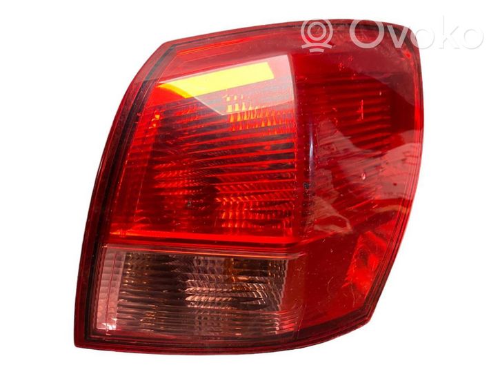 Nissan Qashqai+2 Lampa tylna 26550EY00A