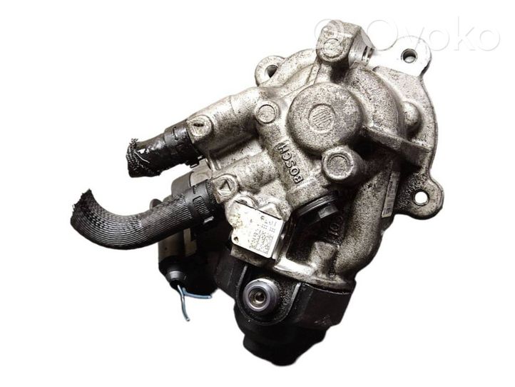 Volkswagen Jetta VI Pompe d'injection de carburant à haute pression 04L130755D