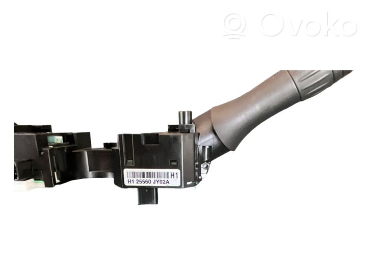 Renault Koleos I Interruptor/palanca de limpiador de luz de giro H125560JY02A