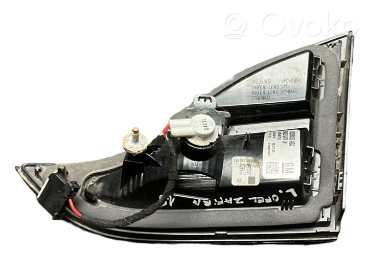 Opel Zafira C Lampy tylnej klapy bagażnika 428448700