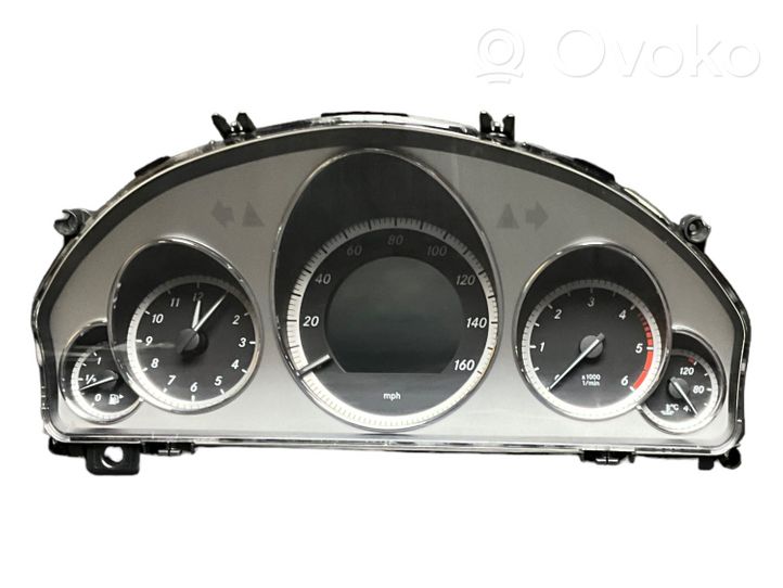 Mercedes-Benz E W212 Speedometer (instrument cluster) A2129002010