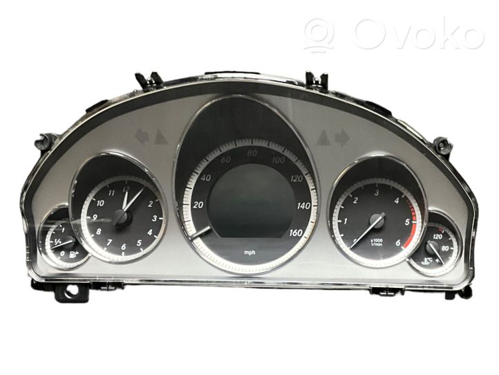 Mercedes-Benz E W212 Tachimetro (quadro strumenti) A2129002010