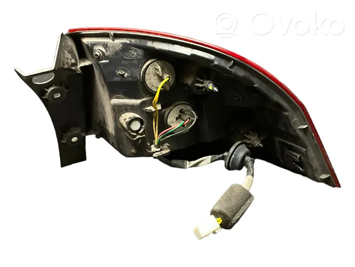 KIA Rio Lampa tylna 924011W2L