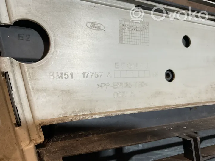 Ford Focus Stoßstange Stoßfänger vorne BM5117757A