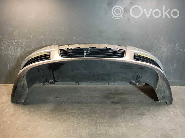 Volkswagen Jetta V Front bumper 1K0807221D