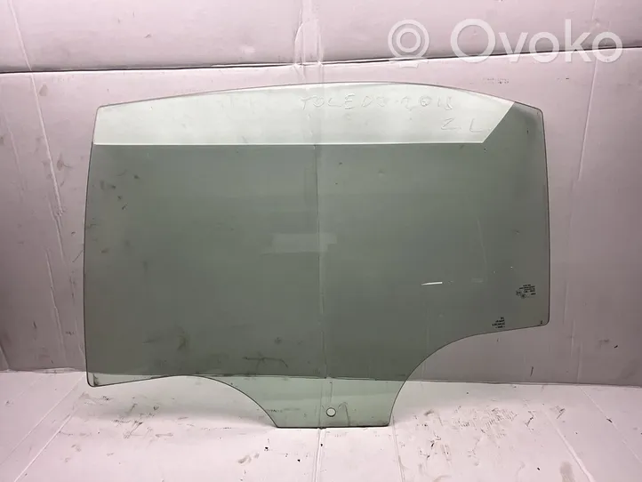 Seat Toledo IV (NH) Front door window glass four-door 43R00351