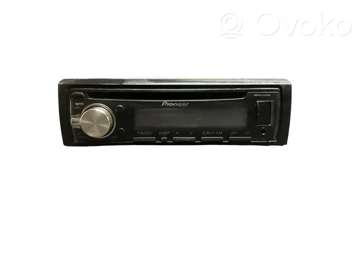 Mercedes-Benz A W168 Unité principale radio / CD / DVD / GPS 10R040626