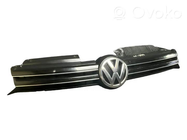 Volkswagen Golf VI Griglia superiore del radiatore paraurti anteriore 1K9853651