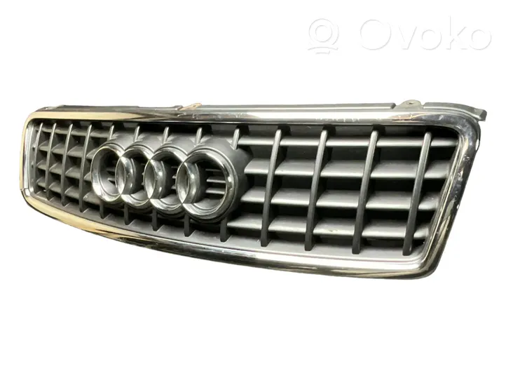 Audi A4 S4 B6 8E 8H Grille calandre supérieure de pare-chocs avant 