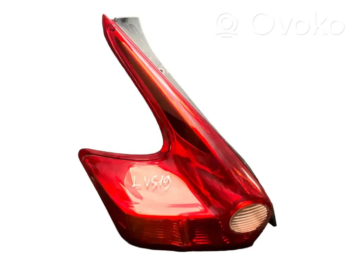 Nissan Juke I F15 Lampa tylna 