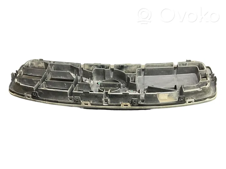 Volvo XC70 Grille calandre supérieure de pare-chocs avant 31283903CAD