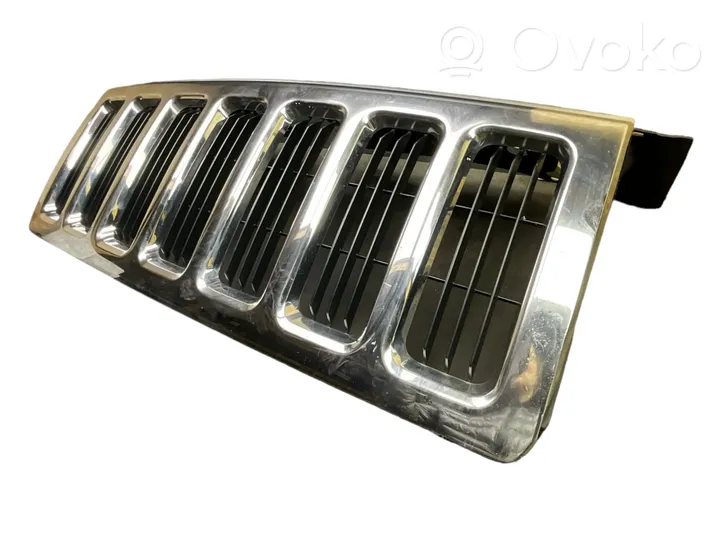 Jeep Commander Grille calandre supérieure de pare-chocs avant DX301656722