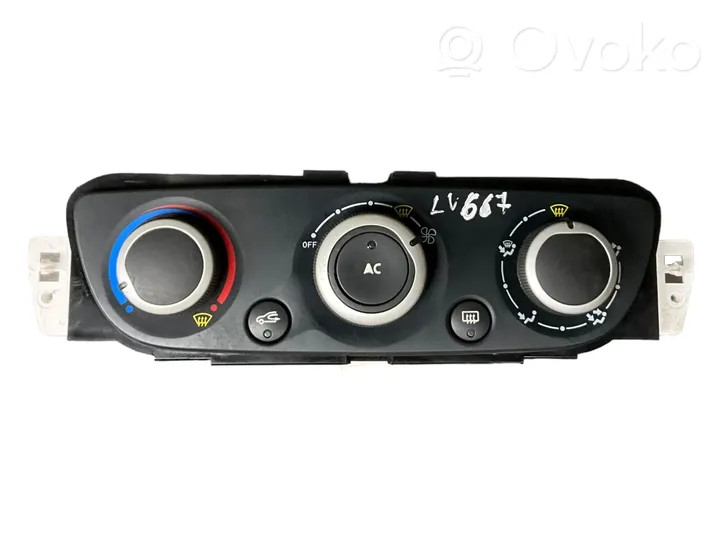 Renault Megane III Climate control unit E1072183A