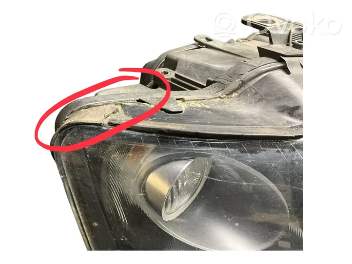 Audi A4 S4 B6 8E 8H Lampa przednia 8H0941004AD