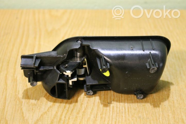 Volkswagen Touran I Klamka wewnętrzna drzwi tylnych 1T0839114B