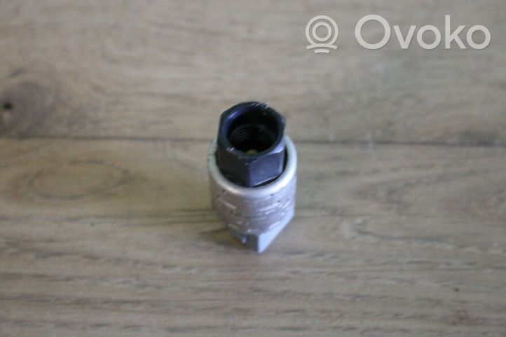 Volvo V50 Sensore di pressione dell’aria condizionata (A/C) 30780427