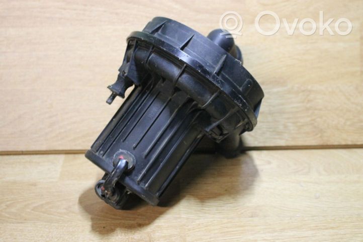 Audi A4 S4 B7 8E 8H Secondary air pump 8E0906613D