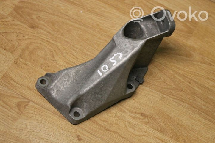 Audi A6 S6 C5 4B Support, suspension du moteur 8D0199307P