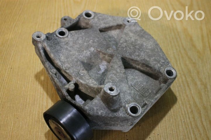 Saab 9-3 Ver2 Staffa di montaggio del compressore dell’A/C 55210422