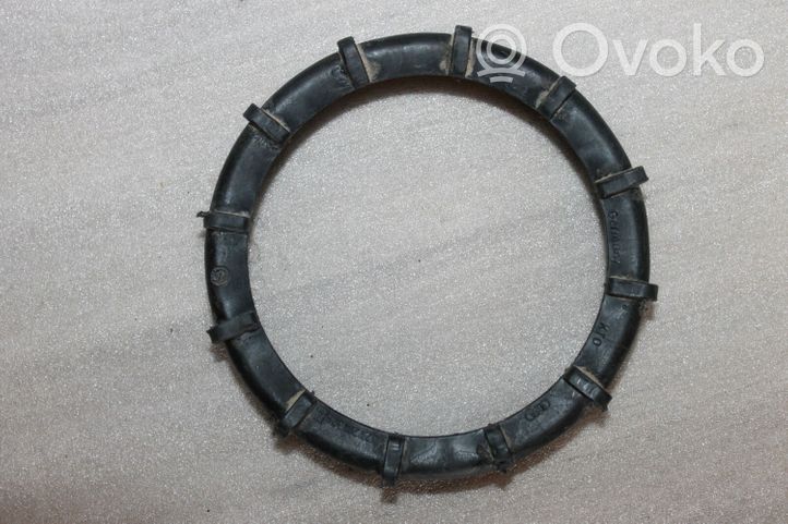 Audi A4 S4 B7 8E 8H Anello/dado di bloccaggio della vite della pompa del carburante nel serbatoio 321201375A