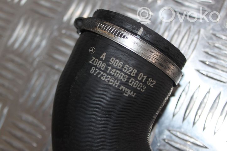 Mercedes-Benz Sprinter W906 Durite de refroidissement tube A9065280182