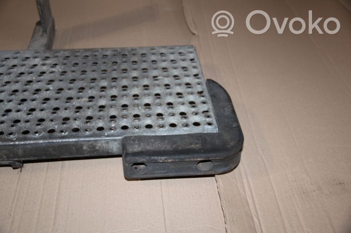 Mercedes-Benz Sprinter W901 W902 W903 W904 Travesaño del parachoques trasero 9018850202