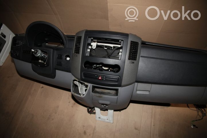 Volkswagen Crafter Cruscotto A9068300160KZ