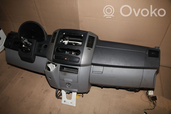 Volkswagen Crafter Kojelauta A9068300160KZ