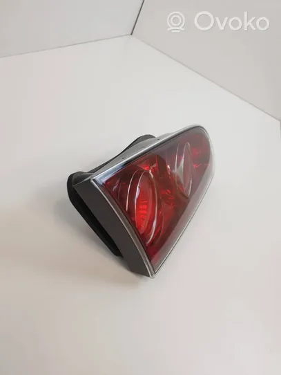 Seat Cordoba (6L) Lampy tylnej klapy bagażnika 964719