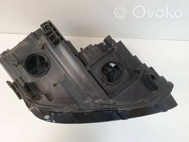 Volkswagen Tiguan Lampa przednia 5NB941081A