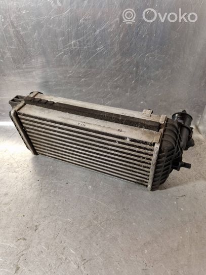 Hyundai i40 Starpdzesētāja radiators 232702A800