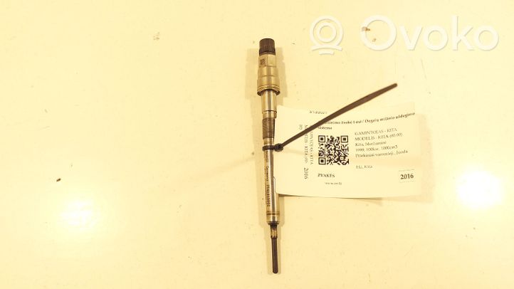 BMW 3 F30 F35 F31 Glow plug 8518215