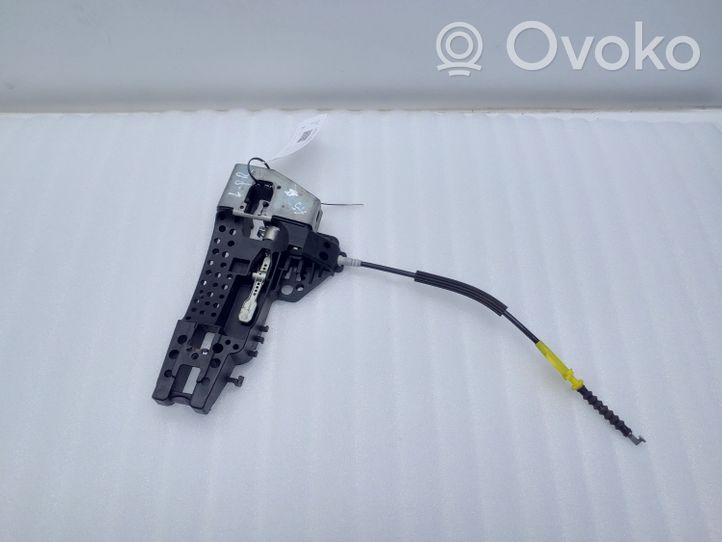 Audi A5 8T 8F Support poignée extérieur de porte avant 8T0837885