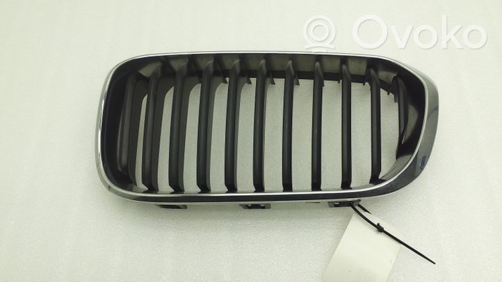 BMW 1 F20 F21 Atrapa chłodnicy / Grill 7371685