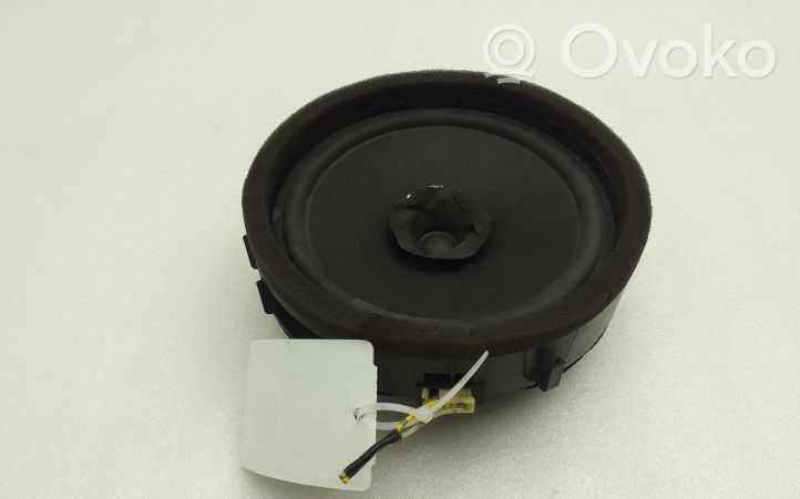 Mitsubishi L200 Rear door speaker 8720A017