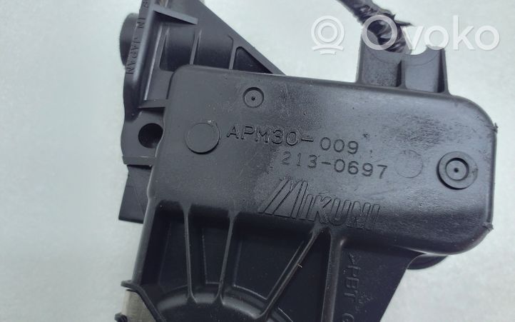 Mitsubishi L200 Gaspedal APM30009