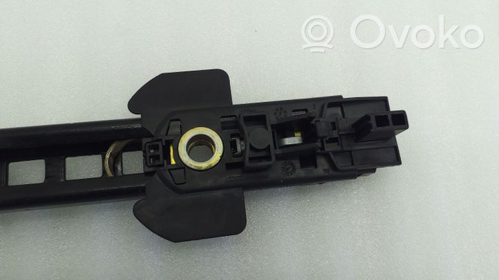 Volkswagen Touareg I Rail de réglage hauteur de ceinture de sécurité 7L0857819F