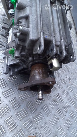 BMW 1 F20 F21 Mechaninė 6 pavarų dėžė 8607320