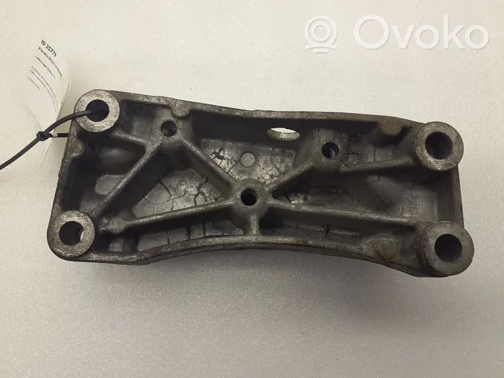 Volkswagen Sharan Supporto di montaggio scatola del cambio 1K0199117