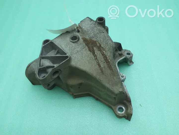 Volkswagen Golf VII Engine mounting bracket 04E199275