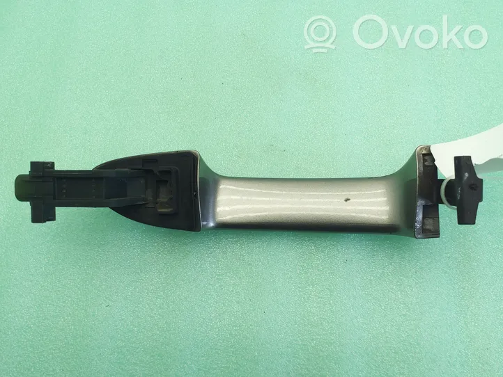 Volkswagen PASSAT B7 Front door exterior handle 3C0837210