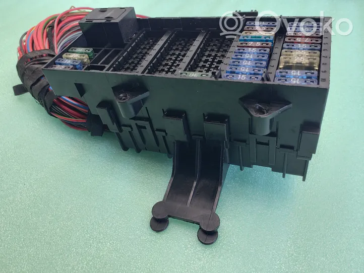 Porsche 911 996 Module de fusibles 99661021000