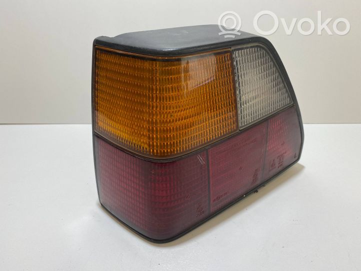 Volkswagen Golf II Lampa tylna 191945111B