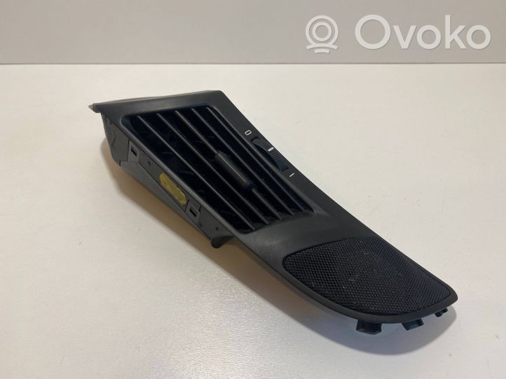 BMW 5 E39 Dash center air vent grill 8391173