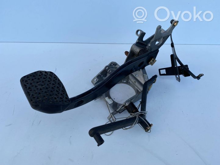 BMW 5 E39 Pedal assembly 1164855