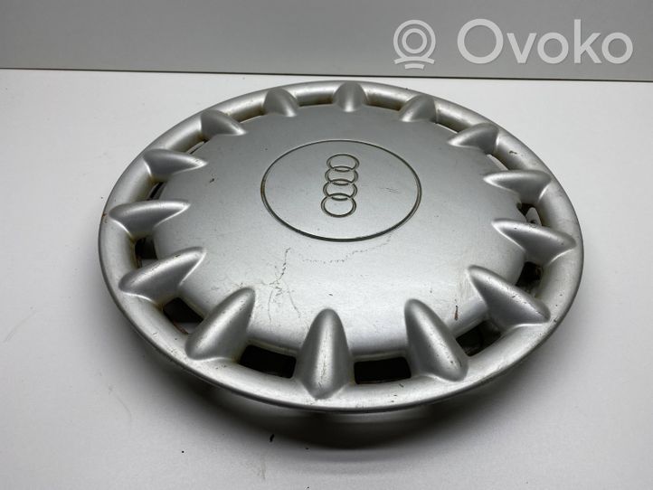 Audi A4 S4 B5 8D Mozzo/copricerchi/borchia della ruota R15 8D0601147B